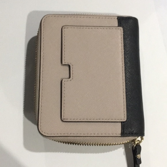 Authentic Kate spade brand new wallet - Picture 3 of 3